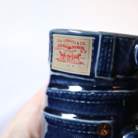 Set of 2 Levi Strauss Blue Jean Coffee Tea Mugs Collectible Denim Cozy - Picture 2 of 7